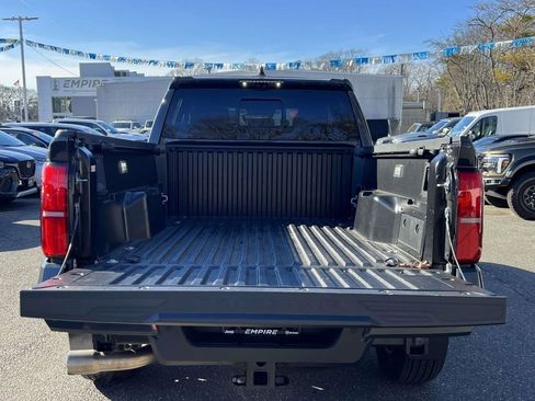 Used 2024 Toyota Tacoma TRD Sport image 12