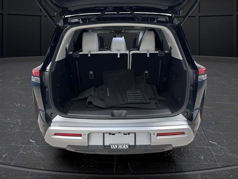 Used 2022 Nissan Pathfinder SL w/ SL Premium Package image 15