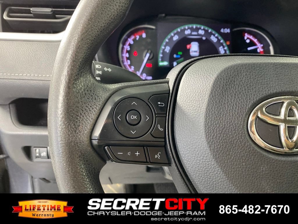Used 2023 Toyota RAV4 LE AWD/4WD image 14