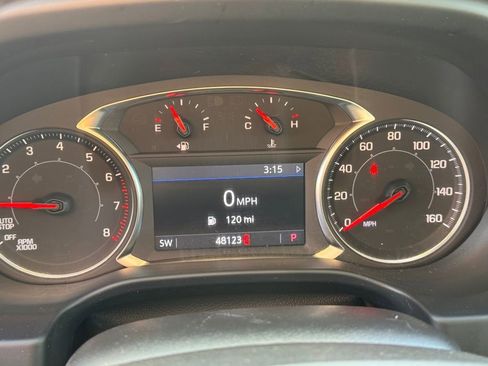 Used 2023 GMC Acadia SLT image 14