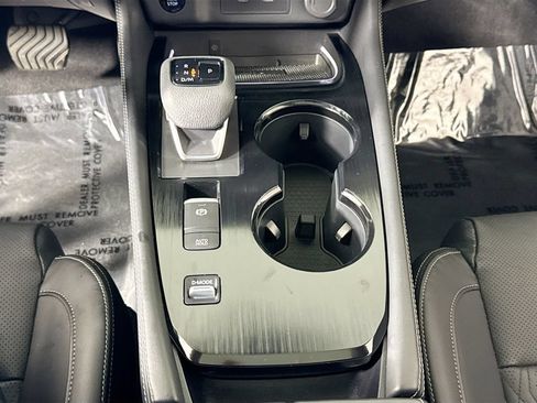 Used 2024 Nissan Rogue Platinum FWD image 19