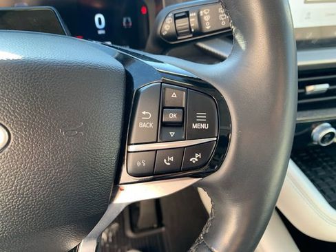 Certified 2025 Ford Explorer Platinum w/ LUX Leather Package image 24