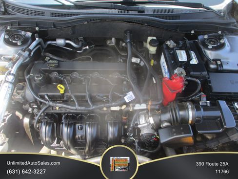 Used 2010 Ford Fusion SE FWD image 9