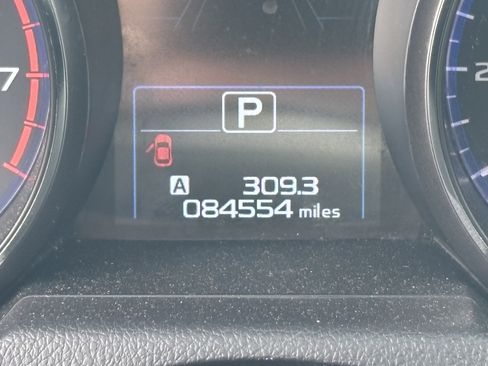 Used 2017 Subaru Legacy 2.5i Limited AWD/4WD image 22