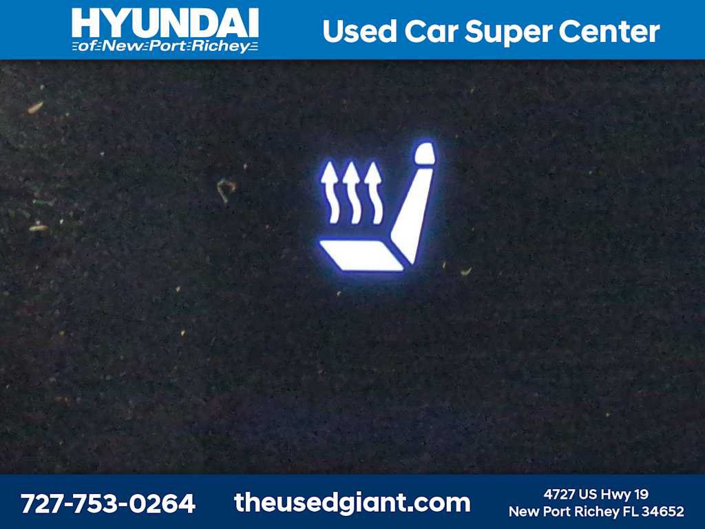 Used 2025 Hyundai Santa Fe XRT AWD/4WD image 27