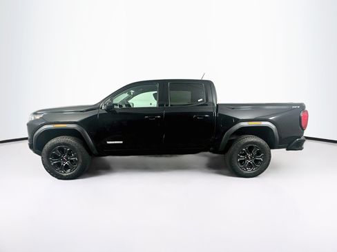 Used 2025 GMC Canyon Elevation w/ Convenience Package AWD/4WD image 4