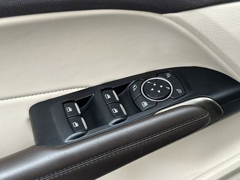 Used 2018 Lincoln MKC Select w/ Select Plus Package image 13