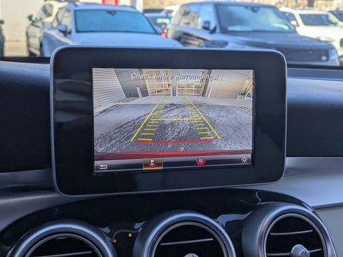 Used 2018 Mercedes-Benz GLC 300 4MATIC image 20