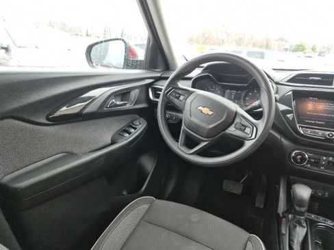 Used 2021 Chevrolet TrailBlazer LT w/ Convenience Package image 15