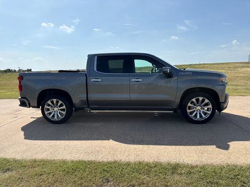 Used 2019 Chevrolet Silverado 1500 High Country AWD/4WD image 19