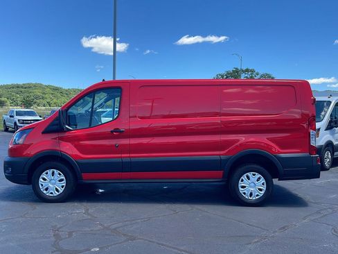Used 2024 Ford Transit 250 Low Roof w/ Exterior Upgrade Package RWD image 2