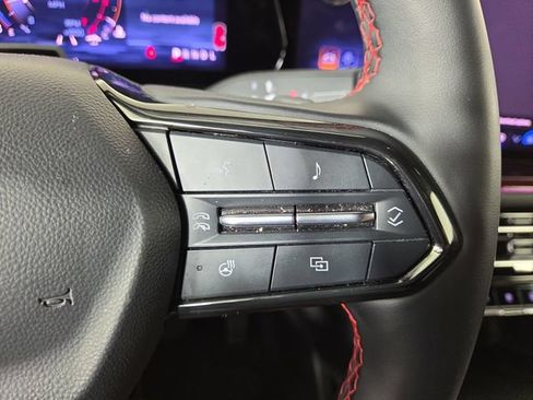 Used 2024 Chevrolet Traverse RS AWD/4WD image 27