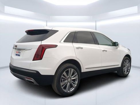 Used 2024 Cadillac XT5 Premium Luxury image 3