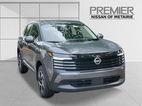 New 2026 Nissan Kicks SV image 2