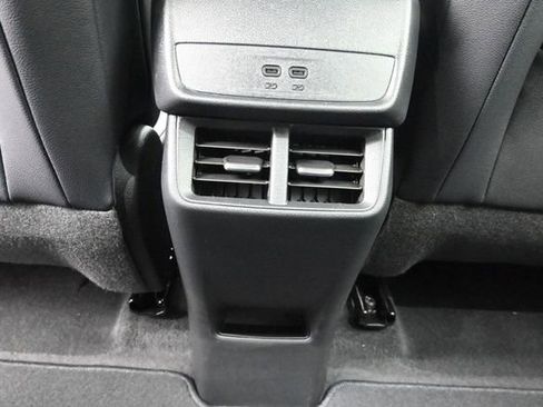 New 2026 Chevrolet Equinox LT w/ Convenience Package II FWD image 28