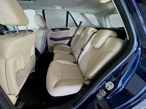 Certified 2017 Mercedes-Benz GLE 350 4MATIC image 23