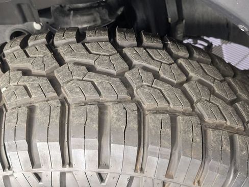 Used 2018 Jeep Wrangler Unlimited Rubicon AWD/4WD image 9