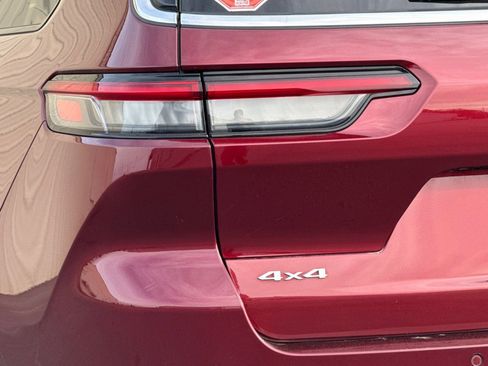 Used 2024 Jeep Grand Cherokee L Limited w/ Trailer Tow Package AWD/4WD image 28