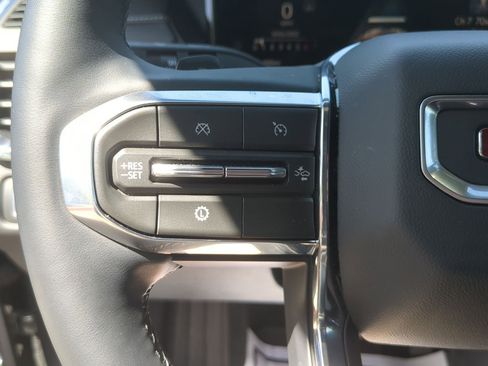 Used 2026 GMC Acadia Elevation w/ Black Edition FWD image 35