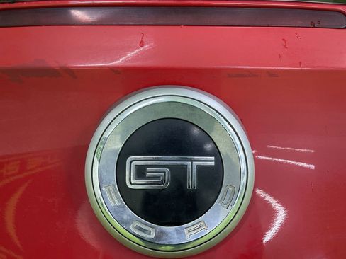 Used 2010 Ford Mustang GT Premium image 13