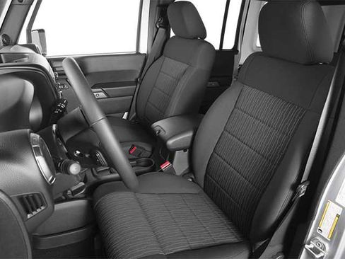 Used 2014 Jeep Wrangler Unlimited Sahara w/ Connectivity Group AWD/4WD image 6