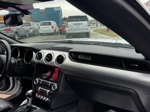 Used 2018 Ford Mustang Premium image 13