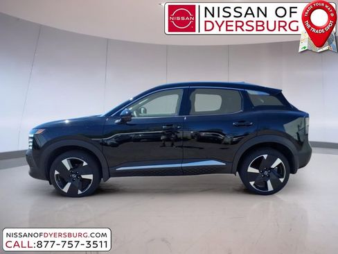 Used 2025 Nissan Kicks SR FWD image 6
