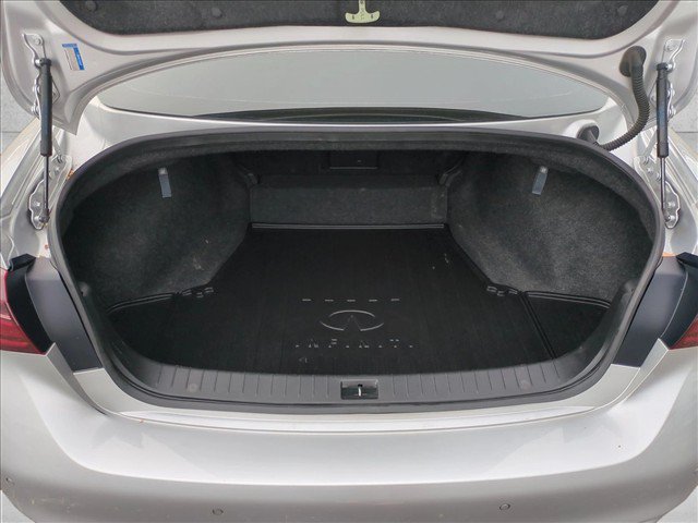 Used 2019 INFINITI Q50 Signature Edition w/ All Weather Package (L93) AWD/4WD image 6