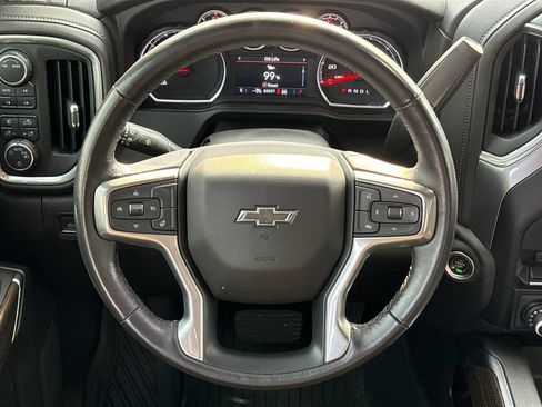Used 2022 Chevrolet Silverado 1500 LT Trail Boss w/ LPO, Dark Essentials Package AWD/4WD image 17