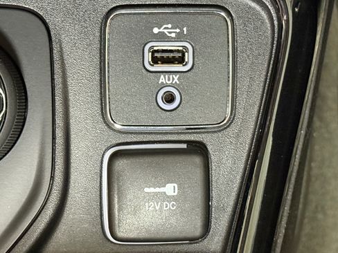 Used 2019 Jeep Compass Latitude AWD/4WD image 27