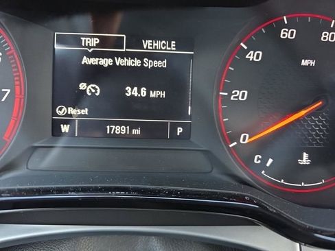 Used 2024 Chevrolet Trax RS w/ Driver Confidence Package image 15