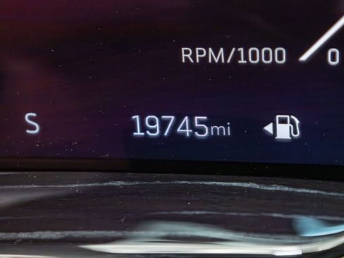 Used 2025 Cadillac Escalade Sport w/ Touring Package AWD/4WD image 18