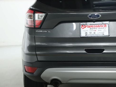 Used 2017 Ford Escape SE w/ Equipment Group 201A FWD image 45