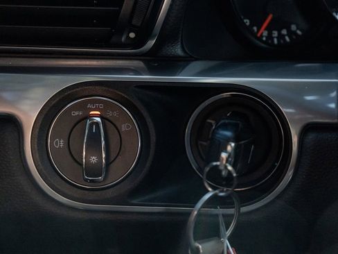 Used 2019 Porsche 911 Carrera image 24