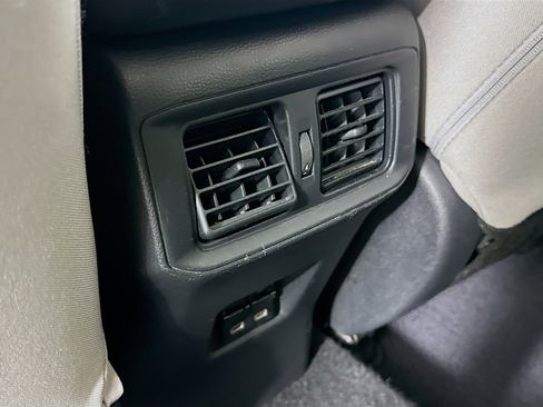 Used 2022 Toyota RAV4 XLE w/ Convenience Package FWD image 26