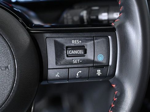 Used 2025 Nissan Kicks SR image 14