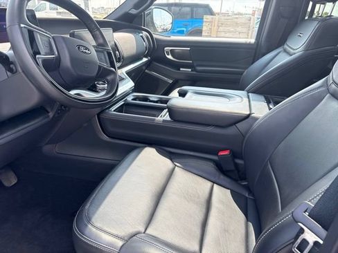Used 2025 Ford Expedition Max Platinum w/ Stealth Appearance Package AWD/4WD image 8