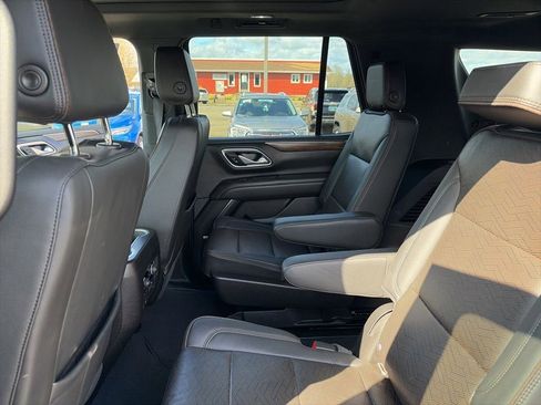 Used 2021 Chevrolet Tahoe High Country w/ Premium Package image 15