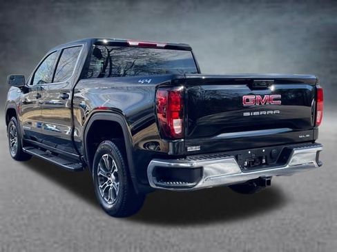 New 2026 GMC Sierra 1500 SLE image 19