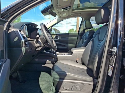 Certified 2023 Kia Sorento X-Line EX AWD/4WD image 14