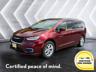 Used 2021 Chrysler Pacifica Touring-L