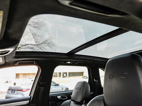 Used 2018 Porsche Cayenne GTS w/ Premium Package Plus image 22