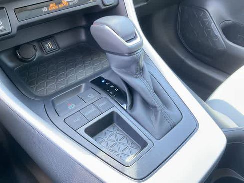 Used 2025 Toyota RAV4 XLE Premium image 26