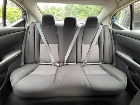 Used 2025 Nissan Sentra SV FWD image 34