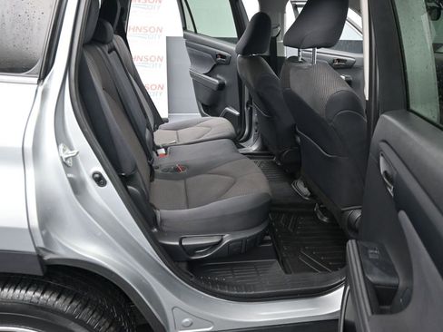 Used 2021 Toyota Highlander LE image 23