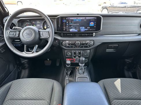 Certified 2025 Jeep Wrangler Unlimited Rubicon 4xe AWD/4WD image 10