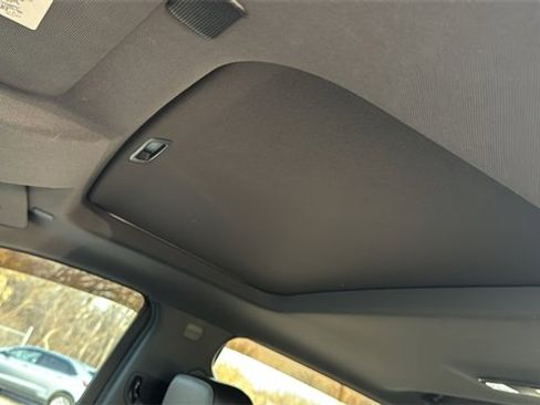 Used 2019 GMC Sierra 1500 AT4 w/ AT4 Premium Package image 8