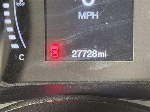 Used 2021 Jeep Compass Latitude FWD image 27