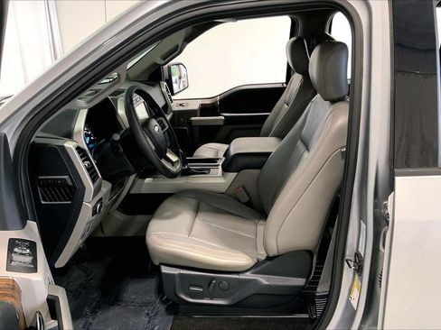 Used 2020 Ford F150 Lariat w/ Max Trailer Tow Package AWD/4WD image 18