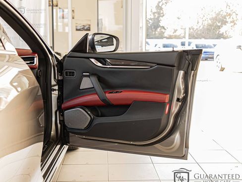 Used 2018 Maserati Ghibli S GranSport Q4 image 44